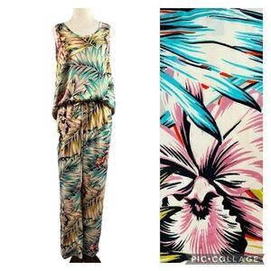 The Limited Tropical Two Piece Pant/Sleeveless Aloha Top Set